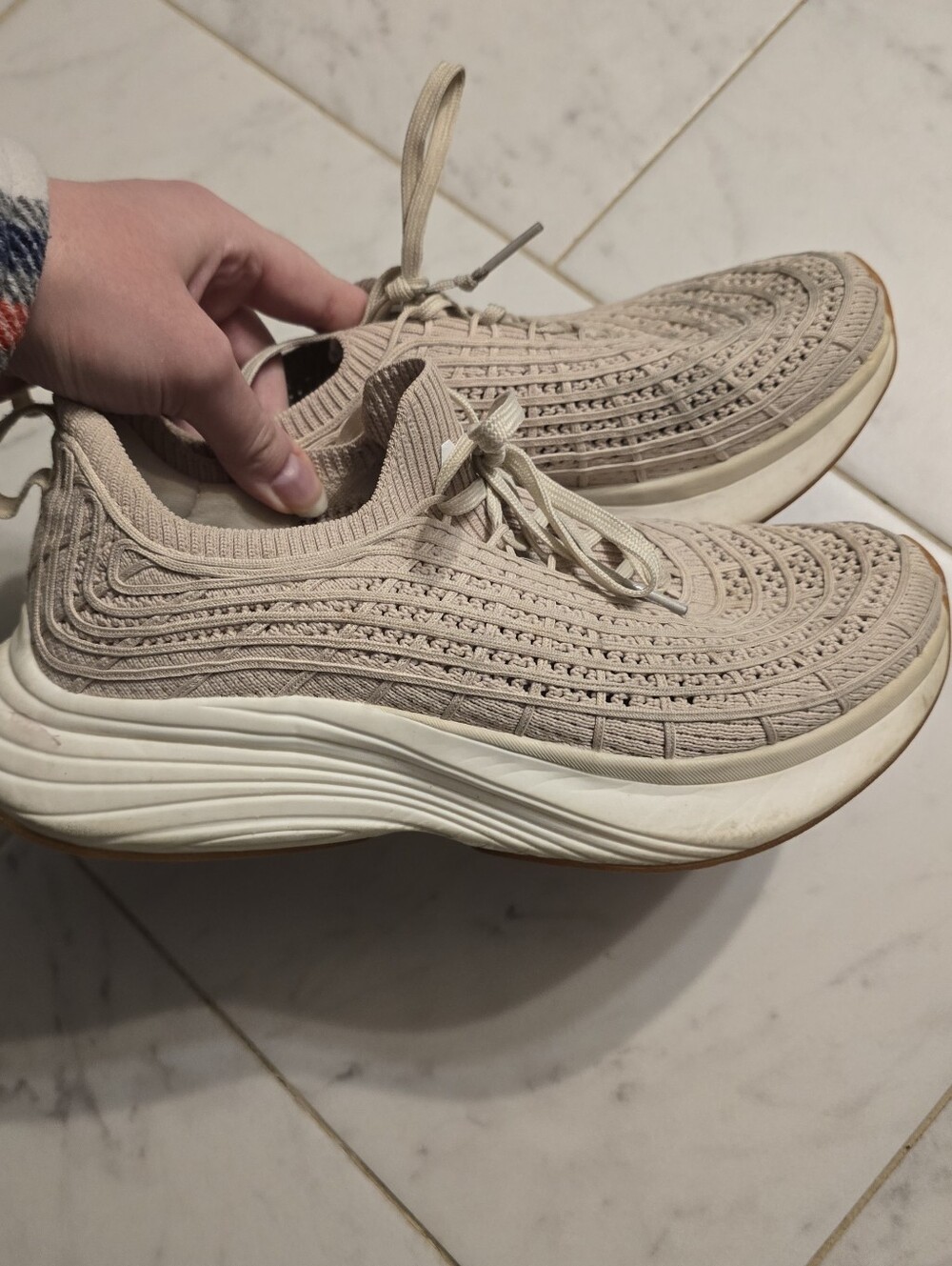 APL TechLoom Zipline Womens 9 Running Shoes Parchment Beige Sneakers